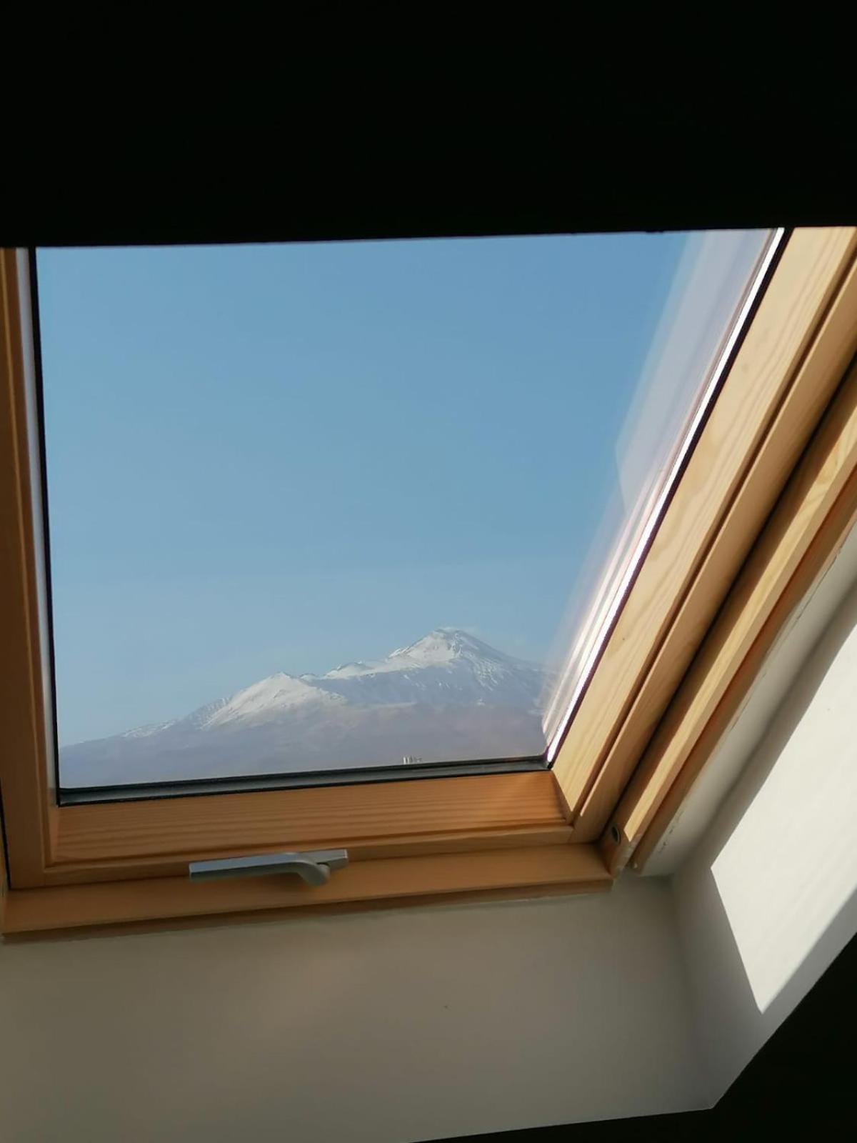 Il Sole Dell'Etna Διαμέρισμα Aci SantʼAntonio Εξωτερικό φωτογραφία