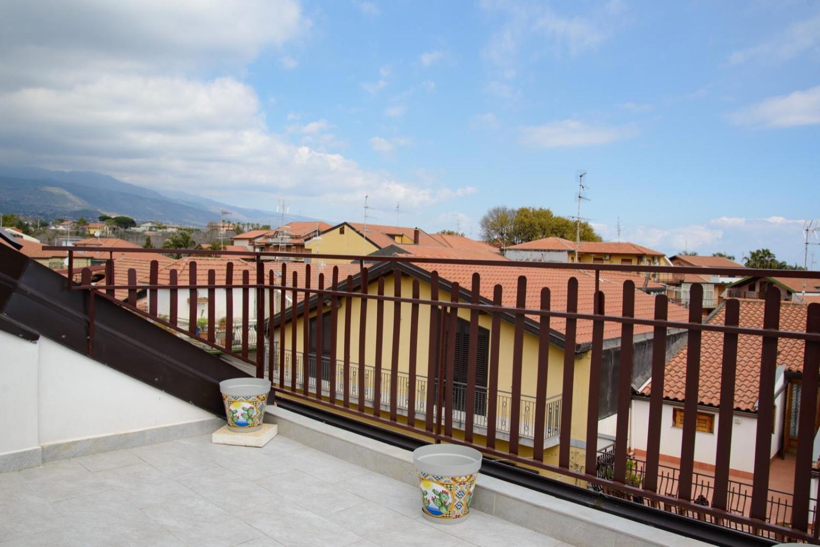Il Sole Dell'Etna Διαμέρισμα Aci SantʼAntonio Εξωτερικό φωτογραφία